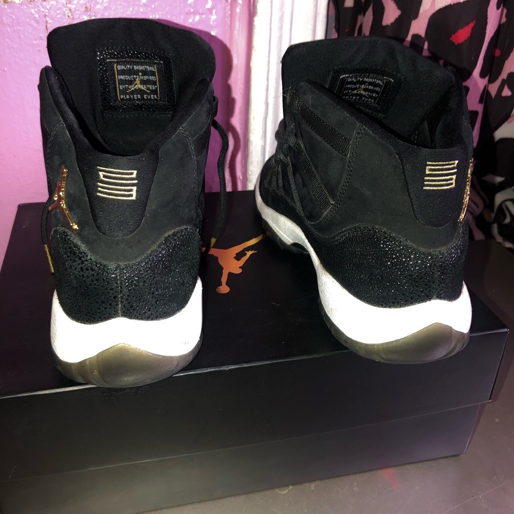 Jordan 11 Heiress - Picture 3 of 6